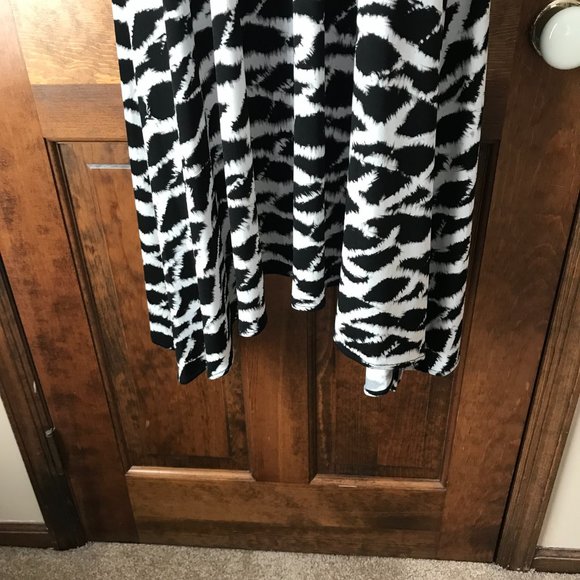 Rafaella Black and White Diamond Mid-Length Tank Dress Petite Small - Picture 7 of 12